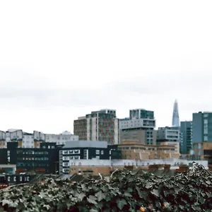 New Road **** London