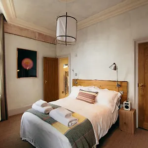 The Culpeper Bedrooms *** London